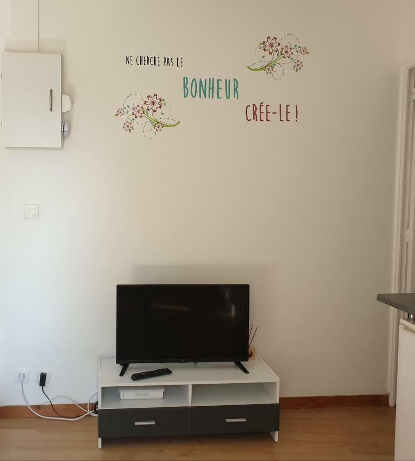 Promo F2 Wifi Courseulles Sur Mer Экстерьер фото